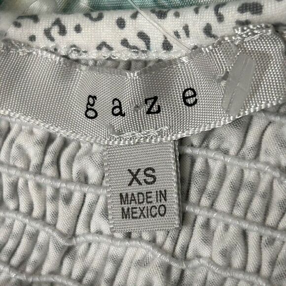 Gaze Peplum Crop Top XS White Gray Animal Print Smocked One Shoulder Ruffle Hem - Picture 8 of 9